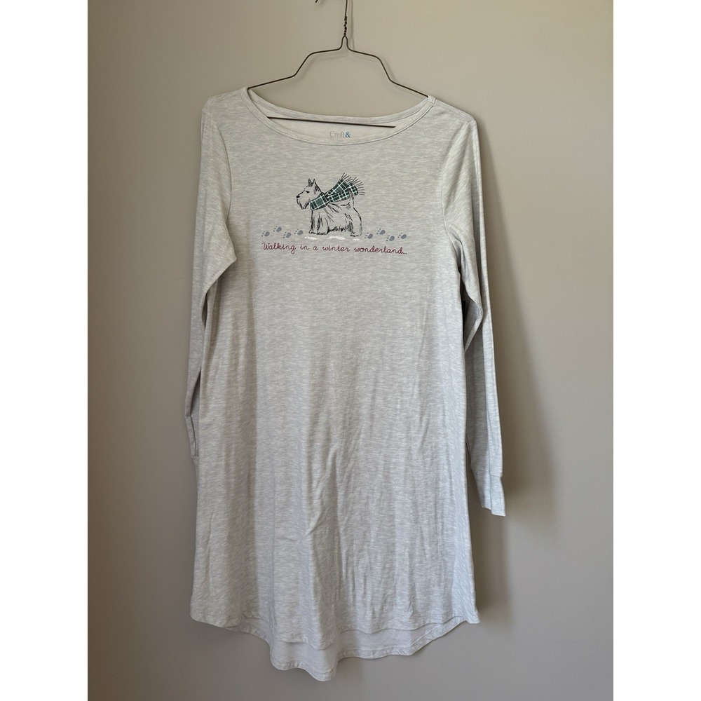 Croft And Barrow Womens Sleep Shirt Sz Sm Dog Christmas  Winter Wonderland Theme